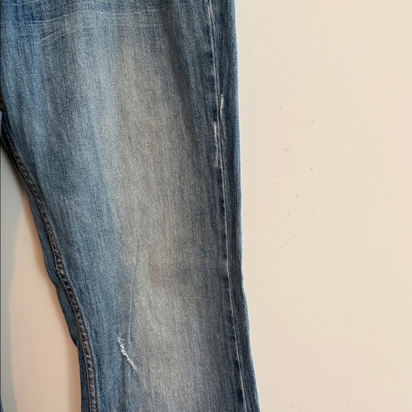 Guess Women’s Light Blue Boot Cut Jeans - Picture 7 of 8